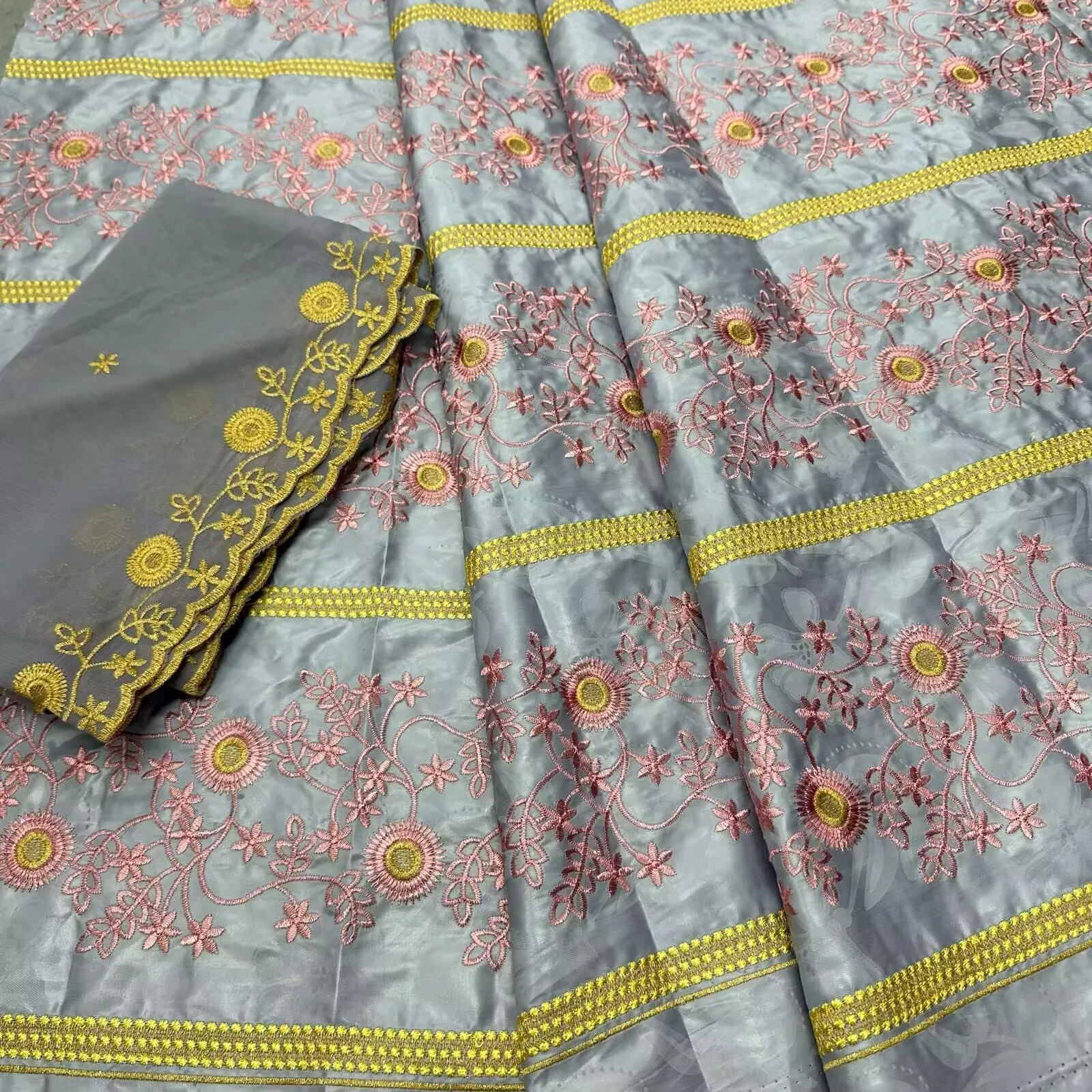 2025 New! Bazin Riche Brocade Fabrics Mali African Women Wedding Dress Sewing Fabric Jacquard Basin Rich Material
2025 New! Bazin Riche Brocade Fabrics Mali African Women Wedding Dress Sewing Fabric Jacquard Basin Rich Material