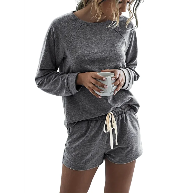 Women's Two-Piece Sports Shorts Suit, Oversized Casual Suit, Sportswear, Autumn Clothing
Women's Two-Piece Sports Shorts Suit, Oversized Casual Suit, Sportswear, Autumn Clothing