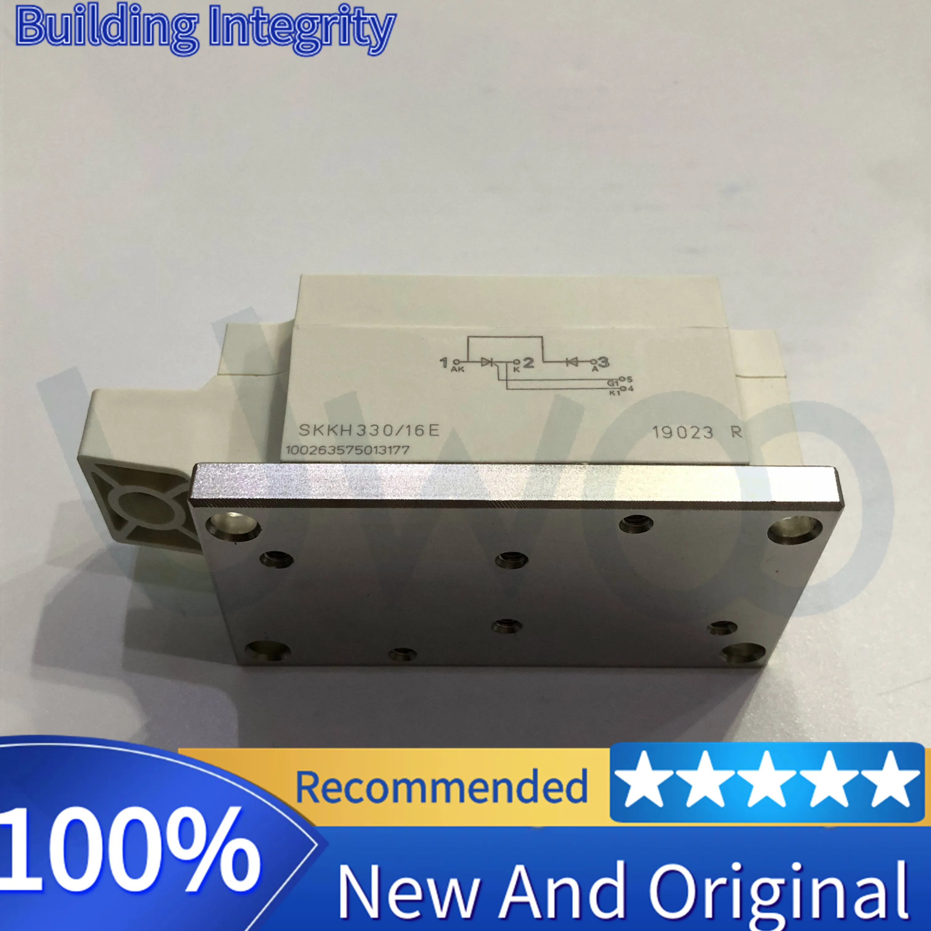 Модуль IGBT SKKH330/18E 16E 14E 12E 08E, новый, оригинальный
Модуль IGBT SKKH330/18E 16E 14E 12E 08E, новый, оригинальный