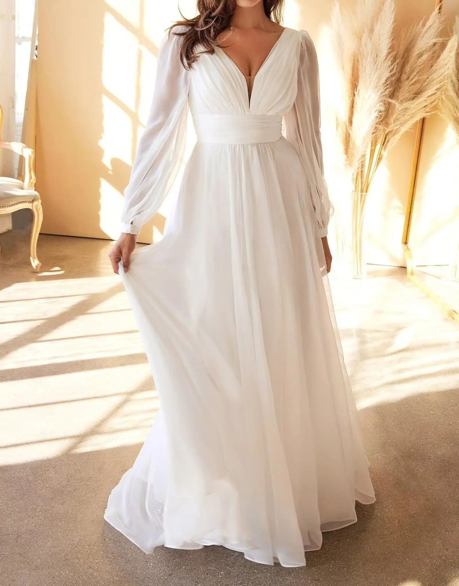 Womens Long Sleeve Wedding Dresses for Bride Chiffon A Line Sexy V Neck Simple Bridal Party Dress
Womens Long Sleeve Wedding Dresses for Bride Chiffon A Line Sexy V Neck Simple Bridal Party Dress