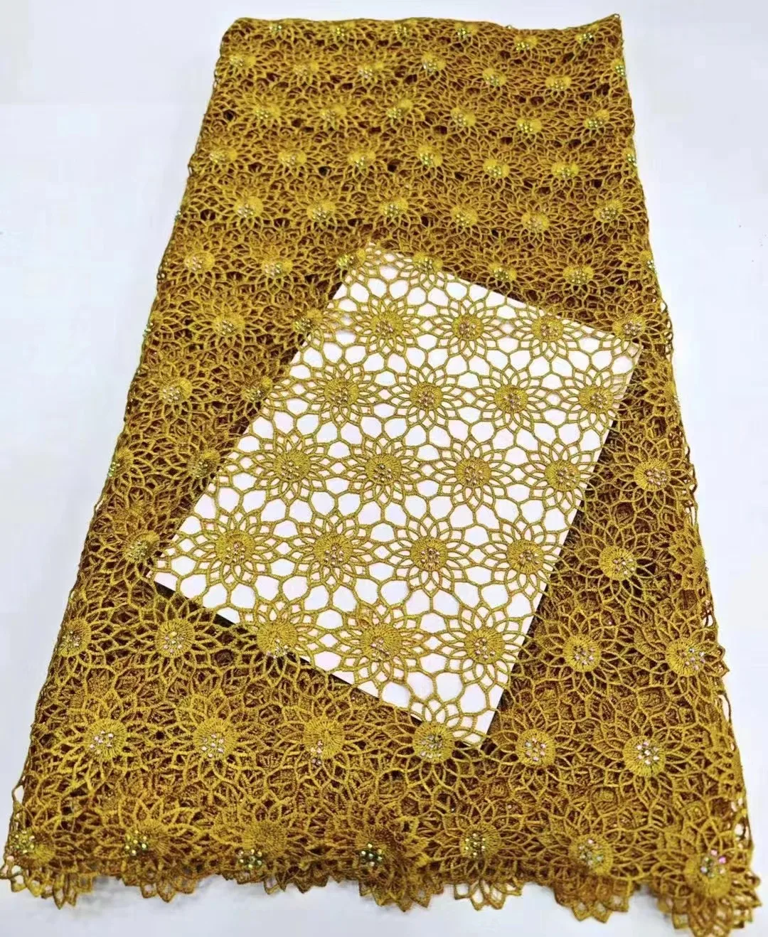 Красная нигерийская гипюровая кружевная ткань 2023, Высококачественная африканская Водорастворимая кружевная ткань с блестками для женских вечерних платьев
Красная нигерийская гипюровая кружевная ткань 2023, Высококачественная африканская Водорастворимая кружевная ткань с блестками для женских вечерних платьев