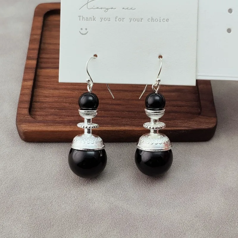 Female New Chinese-style Medieval Earrings, High-end Earrings, Exaggerated Ethnic Style, Retro Niche Personality, New Year's Stu
Female New Chinese-style Medieval Earrings, High-end Earrings, Exaggerated Ethnic Style, Retro Niche Personality, New Year's Stu