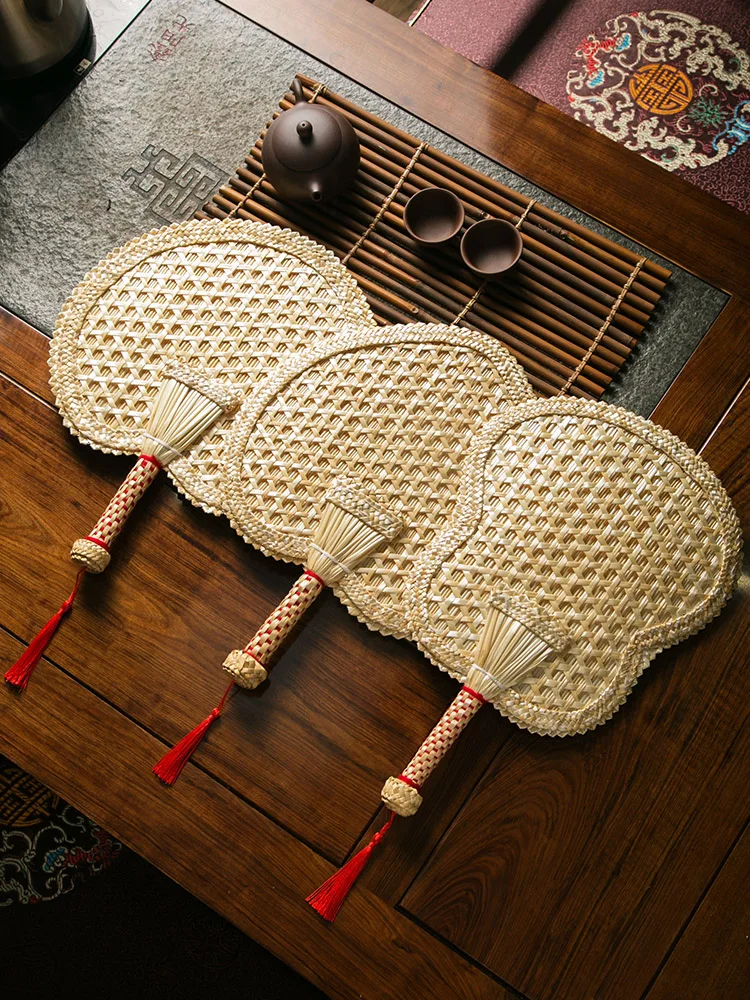 Handmade DIY Bamboo Woven Fan Heart Shaped Summer Cooling Hand Fan Pure Handmade For Home Decoration decorative fan
Handmade DIY Bamboo Woven Fan Heart Shaped Summer Cooling Hand Fan Pure Handmade For Home Decoration decorative fan