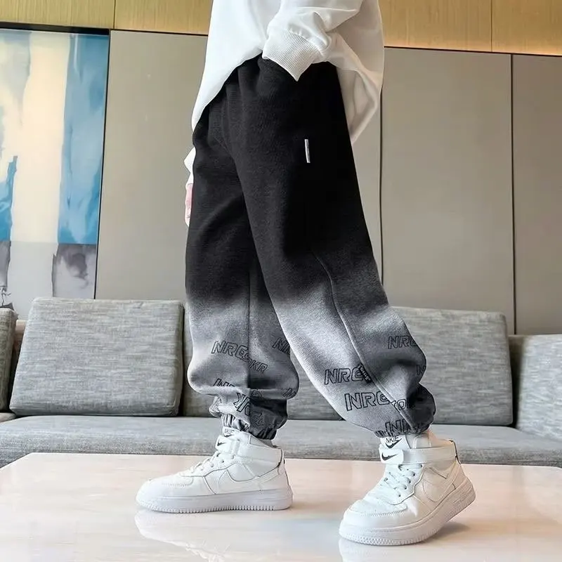 2025 New Summer New Boys' Pants Children's Handsome Sports Pants Boys' Pi Shuai Spring Wear Big Children's Guard Pants 5-14Y
2025 New Summer New Boys' Pants Children's Handsome Sports Pants Boys' Pi Shuai Spring Wear Big Children's Guard Pants 5-14Y