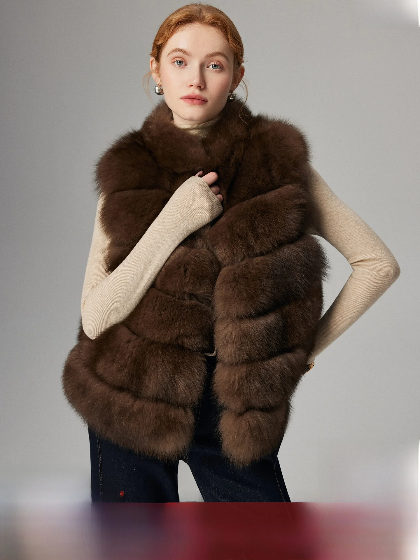 Элегантный меховой жилет для женщин, зимняя верхняя одежда из цельной кожи, с воротником-стойкой, длинными рукавами, утолщенный, прямого кроя, в корейском стиле
Элегантный меховой жилет для женщин, зимняя верхняя одежда из цельной кожи, с воротником-стойкой, длинными рукавами, утолщенный, прямого кроя, в корейском стиле