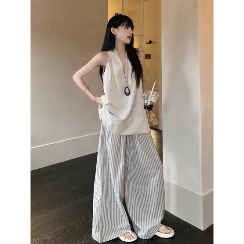Fashionable Wide Leg Pants Set Women's Split Design Two Piece Suit Elegant Ageless Summer Outfit Casual Comfortable Ensemble
Fashionable Wide Leg Pants Set Women's Split Design Two Piece Suit Elegant Ageless Summer Outfit Casual Comfortable Ensemble