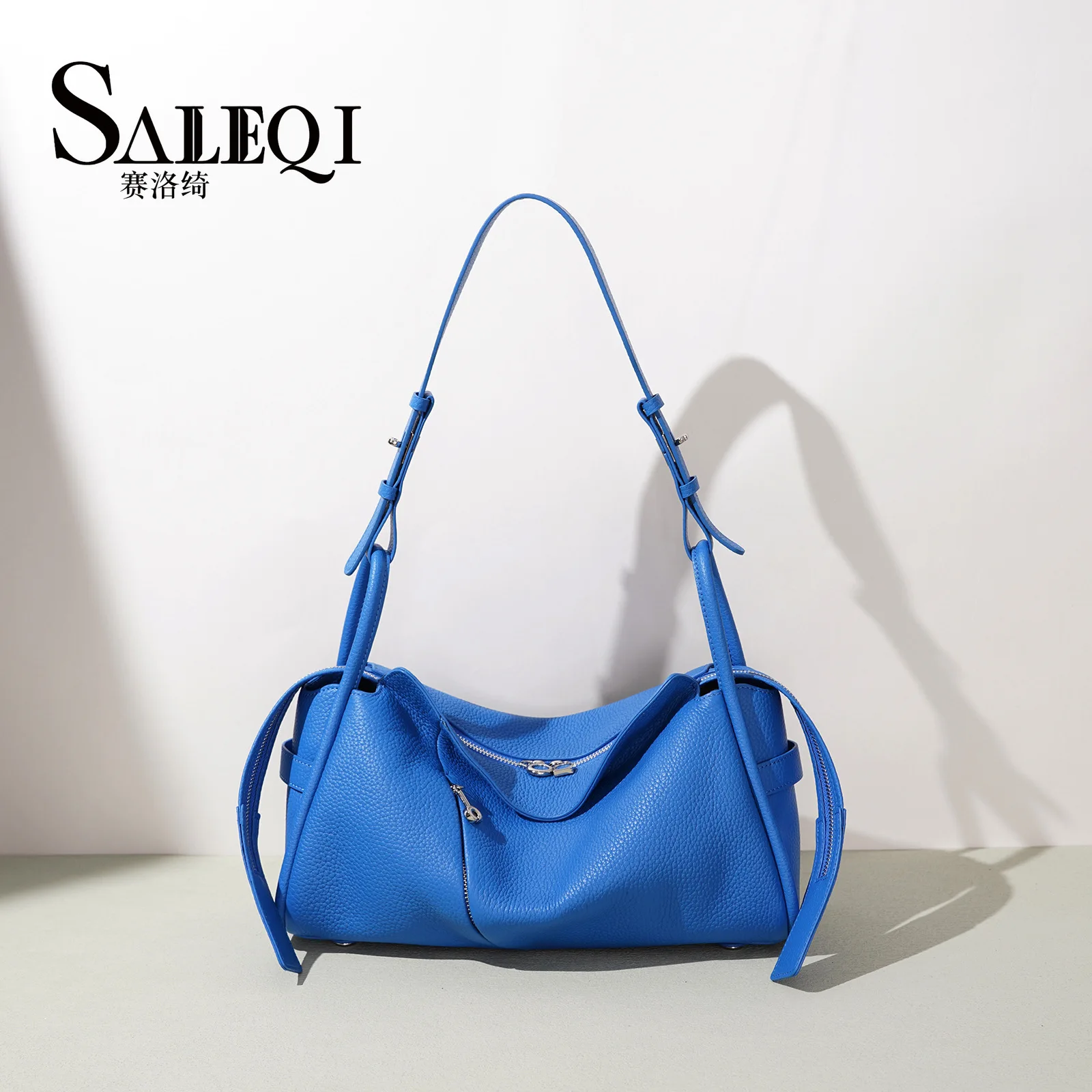 2026 New Korean Women's Luxury Designer Brand Underarm Bag Ladies Genuine Leather Versatile Daily Shoulder Crossbody Pillow Bag
2026 New Korean Women's Luxury Designer Brand Underarm Bag Ladies Genuine Leather Versatile Daily Shoulder Crossbody Pillow Bag