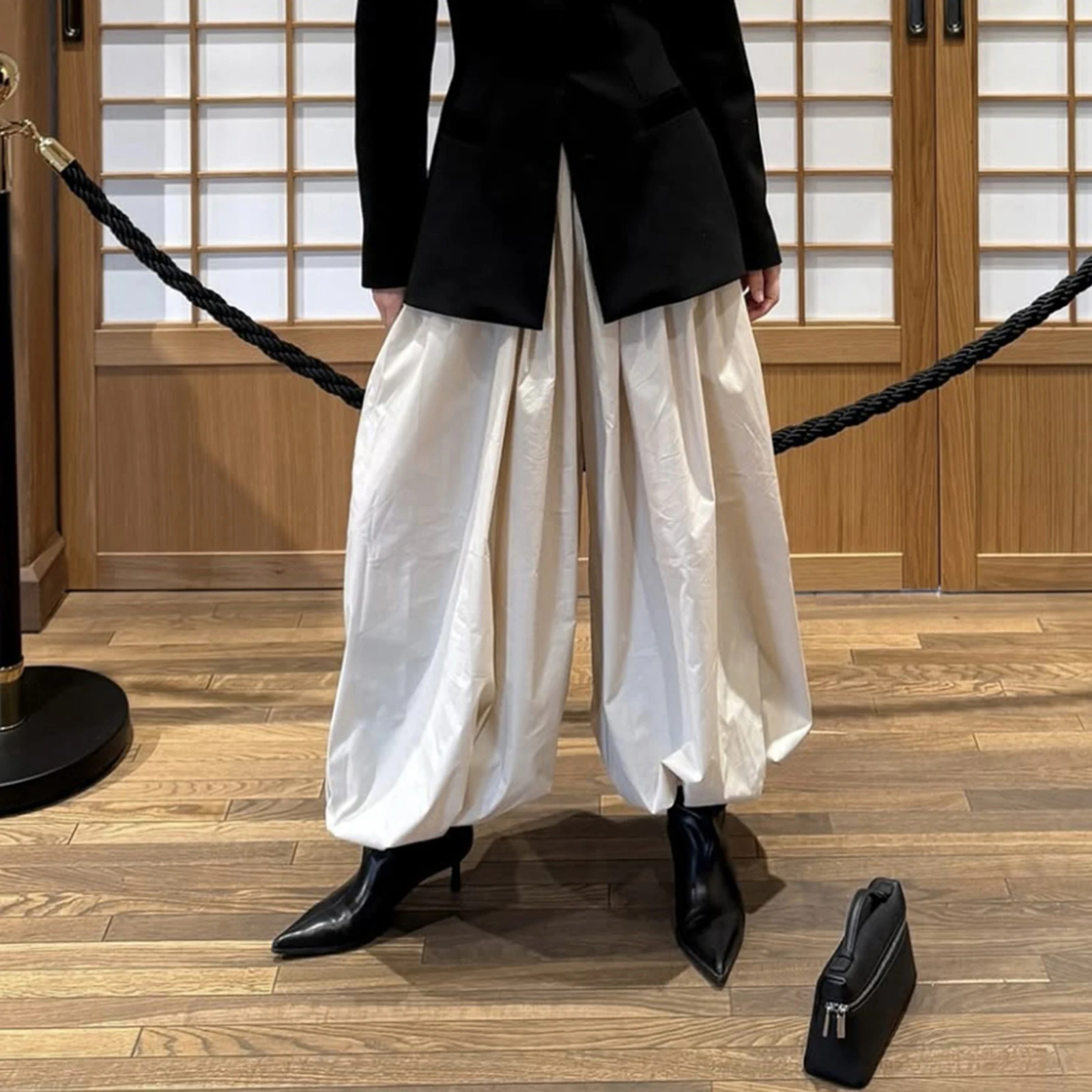 Повседневные мешковатые шаровары, женские модные эластичные брюки до щиколотки на шнуровке, женские шикарные повседневные брюки Highstreet, осень 2023 г.
Повседневные мешковатые шаровары, женские модные эластичные брюки до щиколотки на шнуровке, женские шикарные повседневные брюки Highstreet, осень 2023 г.