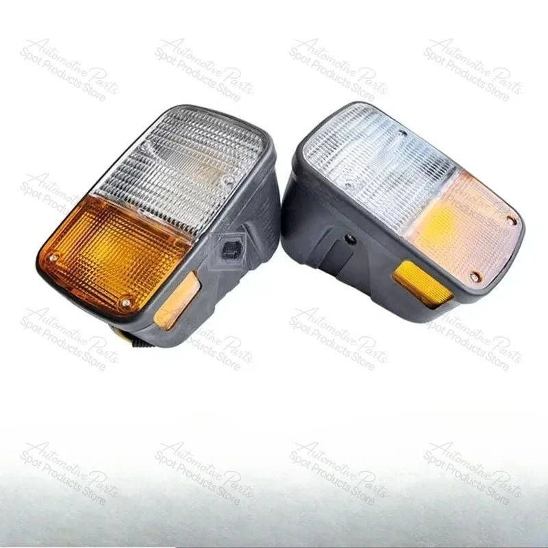 Suitable for 8FD Forklift 12V LH RH Head Light Assembly OEM 56540-23320-71 56550-23320-71 Forklift Front Headlamp Parts
Suitable for 8FD Forklift 12V LH RH Head Light Assembly OEM 56540-23320-71 56550-23320-71 Forklift Front Headlamp Parts