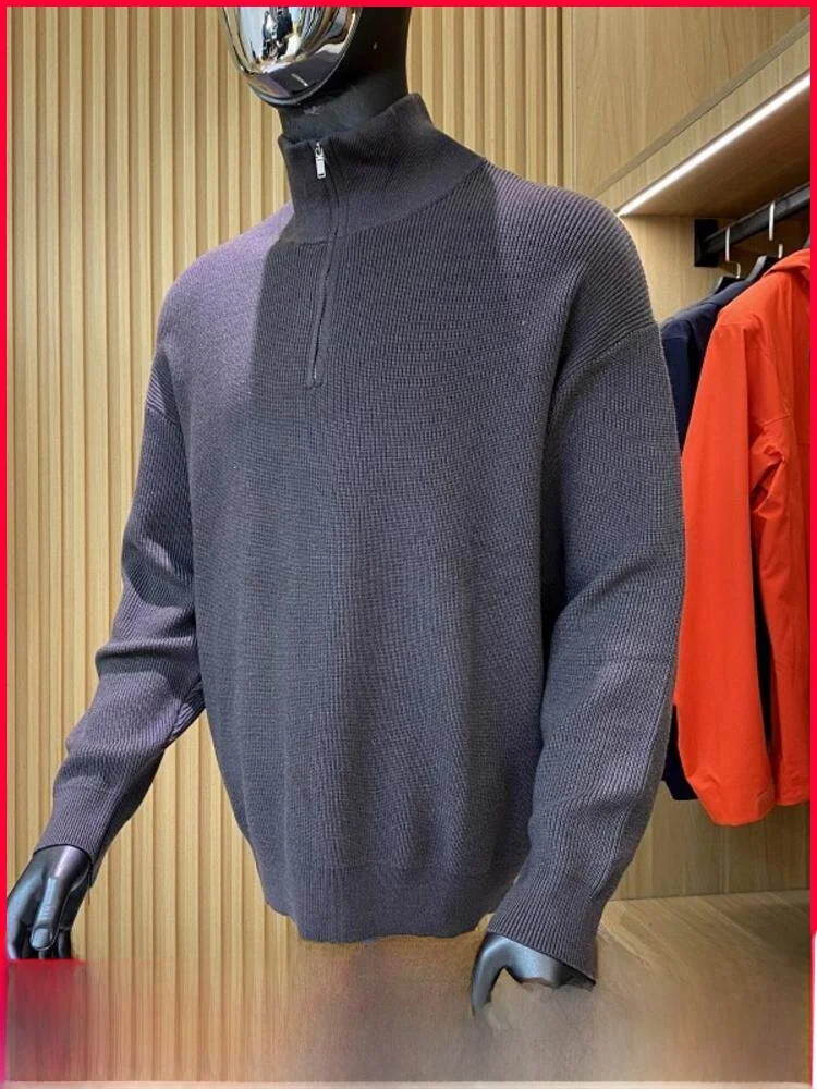 Simplified Design Men's Knitted Sweater Half Zipper Stand Collar Casual Versatile Warm Color Winter Fashion City Style
Simplified Design Men's Knitted Sweater Half Zipper Stand Collar Casual Versatile Warm Color Winter Fashion City Style