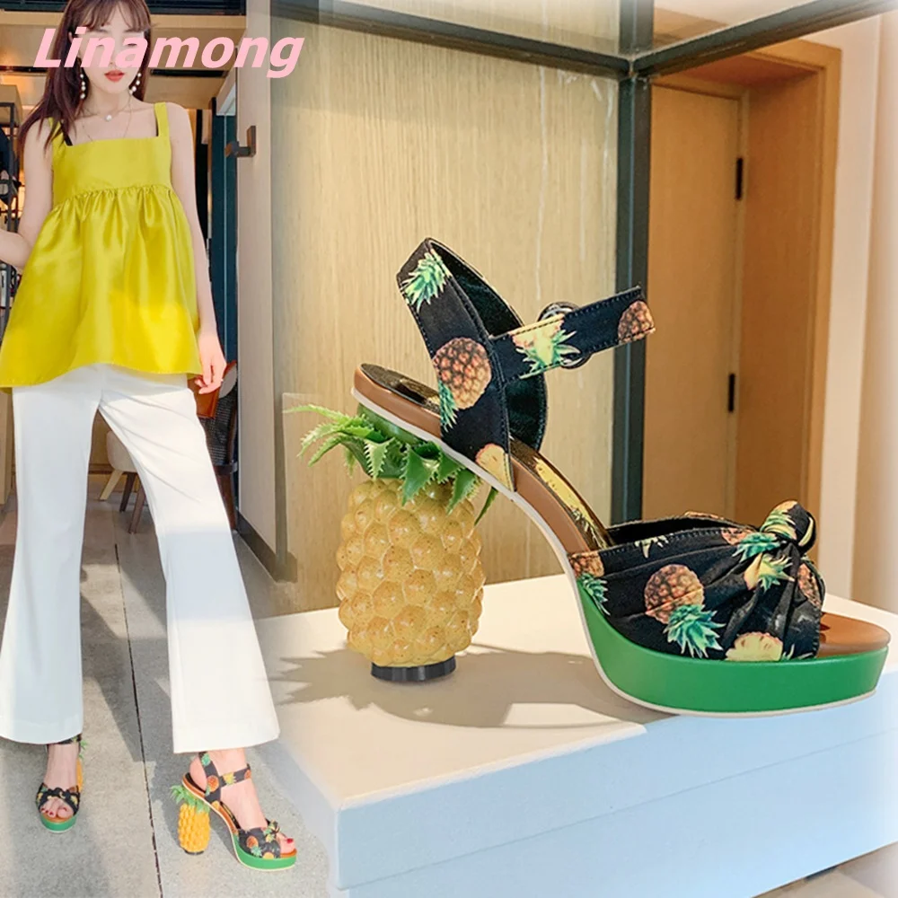 2024 New Sweet Lady Pineapple Shoes Thick Bottom Platform Printing Fabric Buckle Strap Peep Toe Nice Personality Super High Heel
2024 New Sweet Lady Pineapple Shoes Thick Bottom Platform Printing Fabric Buckle Strap Peep Toe Nice Personality Super High Heel