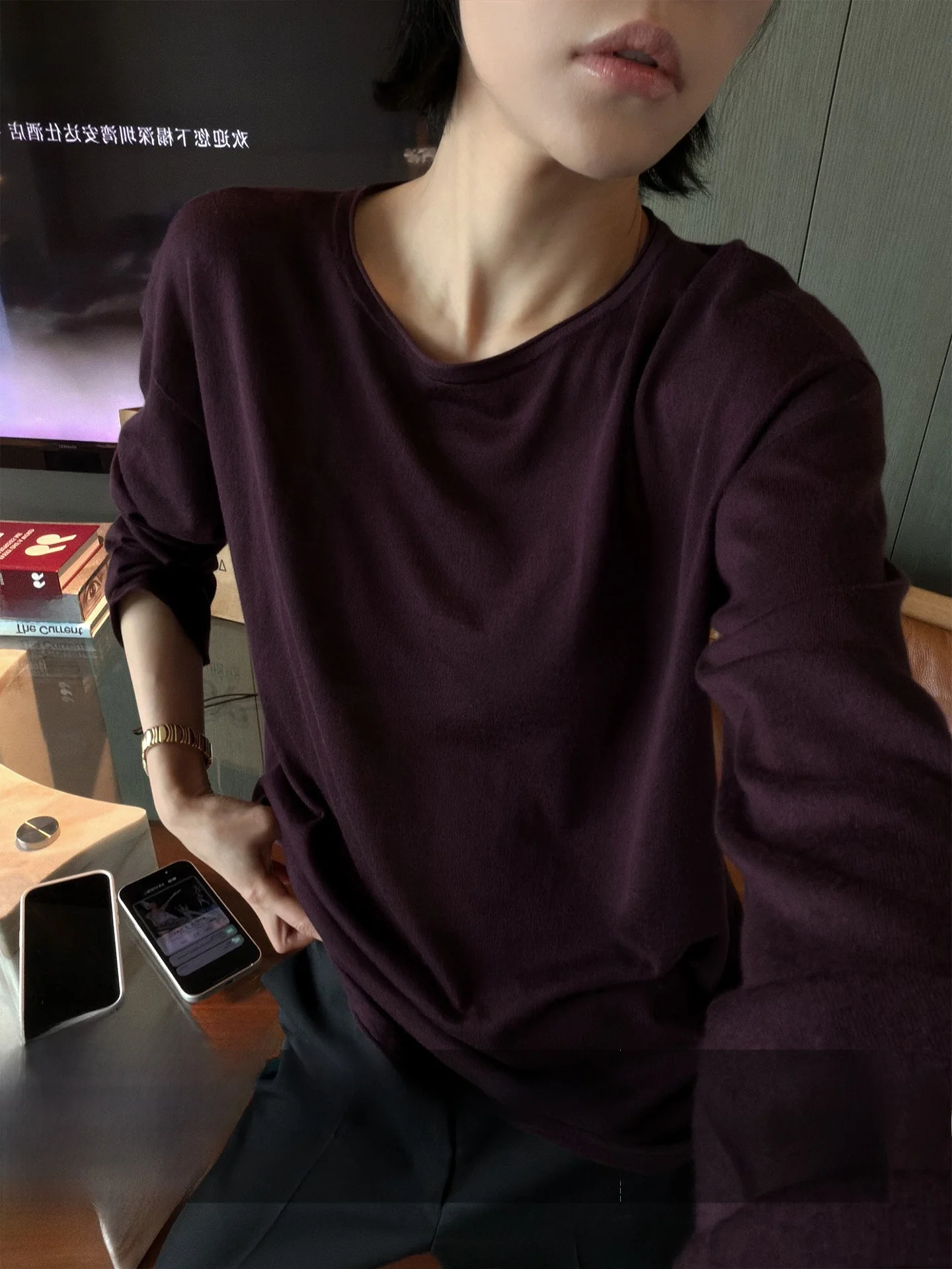 Свитер Ayuko свободного кроя с длинными рукавами и круглым вырезом, приятный к телу, с удобными манжетами, комфортный, из японского вискозного триацетата
Свитер Ayuko свободного кроя с длинными рукавами и круглым вырезом, приятный к телу, с удобными манжетами, комфортный, из японского вискозного триацетата