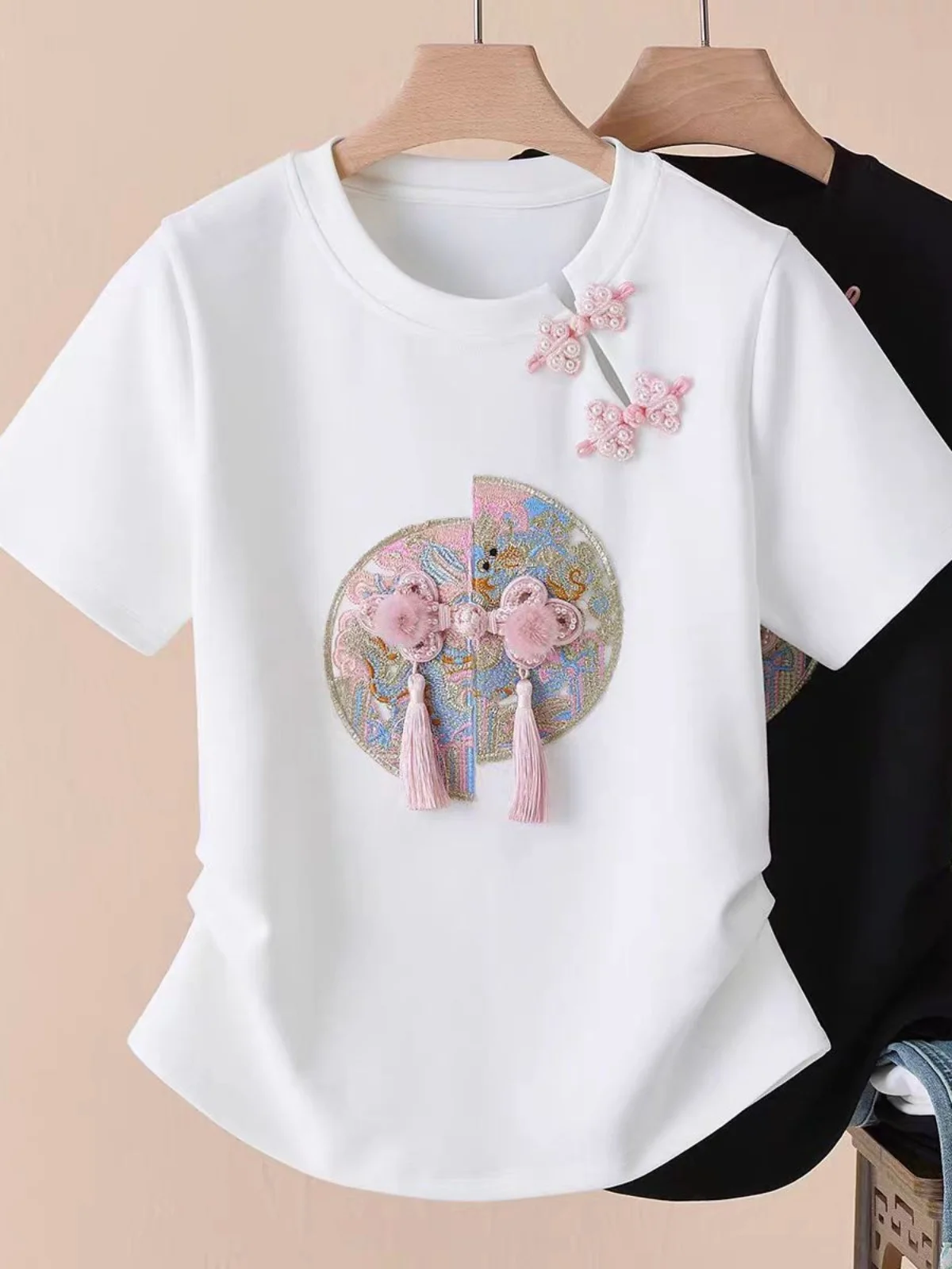 Summer Women's Loose Fit ort Sve T-irt Faionable Pleated Chinese Button up Top Korean Sle round Ne Cotton Blend
Summer Women's Loose Fit ort Sve T-irt Faionable Pleated Chinese Button up Top Korean Sle round Ne Cotton Blend