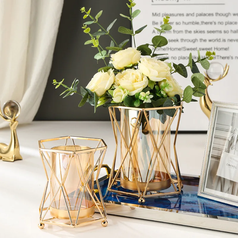 Modern Light Luxury Iron Glass Vase, Dried Flower Arrangement, Living Room, Dining Table, Metal Flower Arrangement
Modern Light Luxury Iron Glass Vase, Dried Flower Arrangement, Living Room, Dining Table, Metal Flower Arrangement
