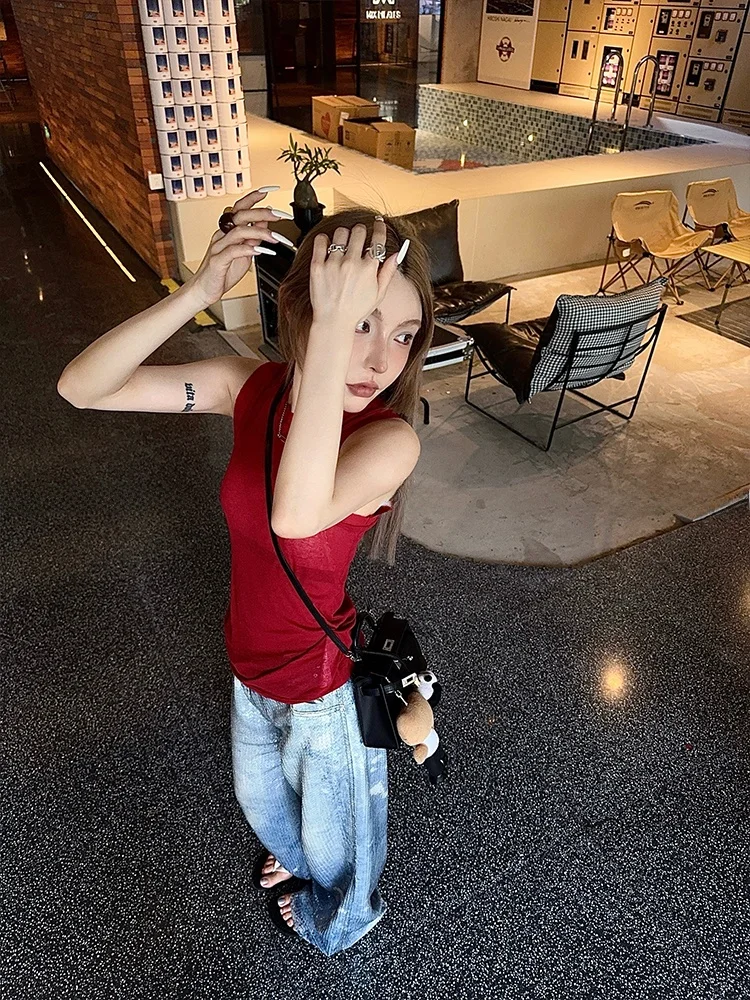 Sweet Cool Sleeveless Vest Women Summer Pure Cotton Slimming Conceals Underarm Breathable Casual Daily Outdoor Wear
Sweet Cool Sleeveless Vest Women Summer Pure Cotton Slimming Conceals Underarm Breathable Casual Daily Outdoor Wear