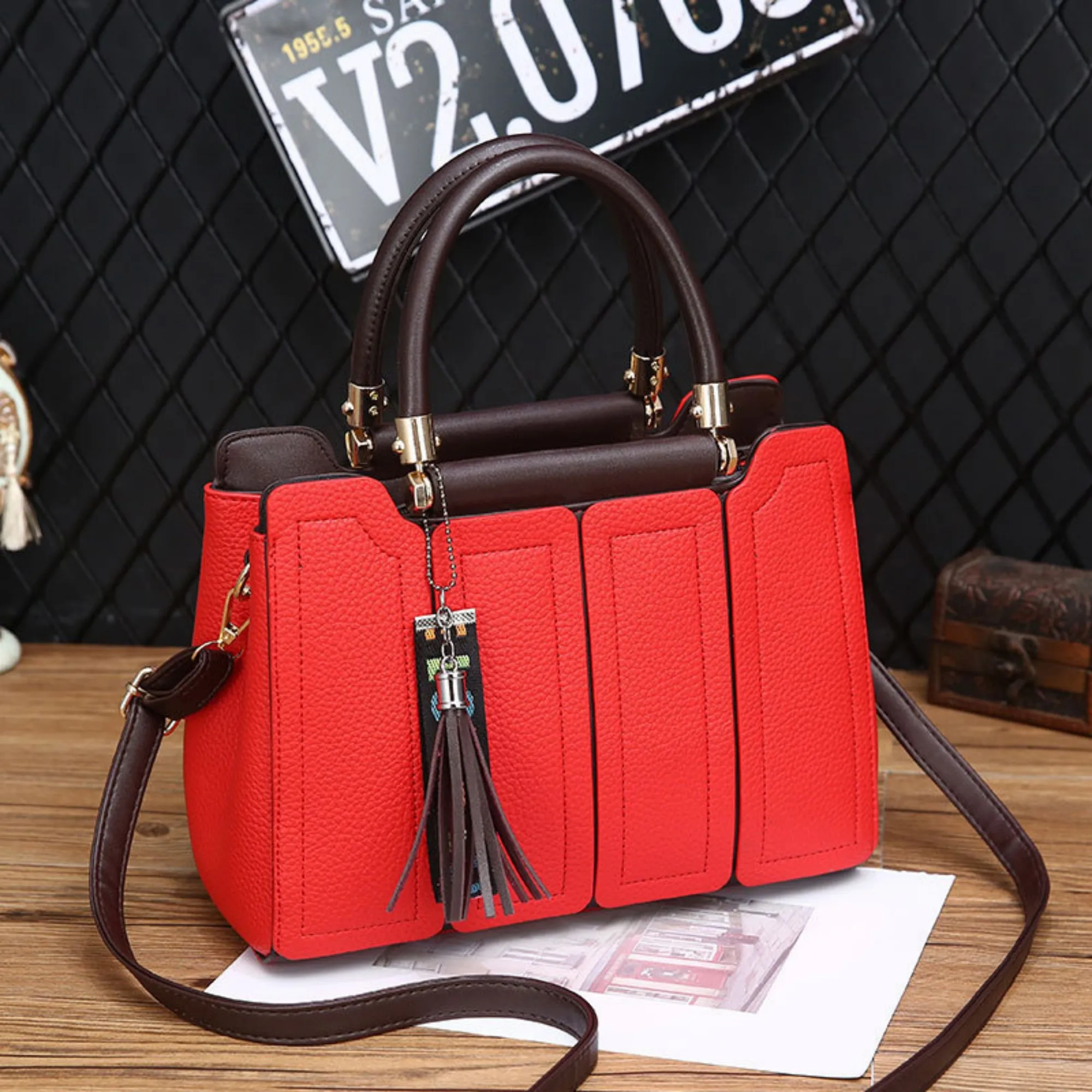 2025 European and American Women's One Shoulder Handbag Fashion Trend New Fashion One Shoulder Big Bag
2025 European and American Women's One Shoulder Handbag Fashion Trend New Fashion One Shoulder Big Bag