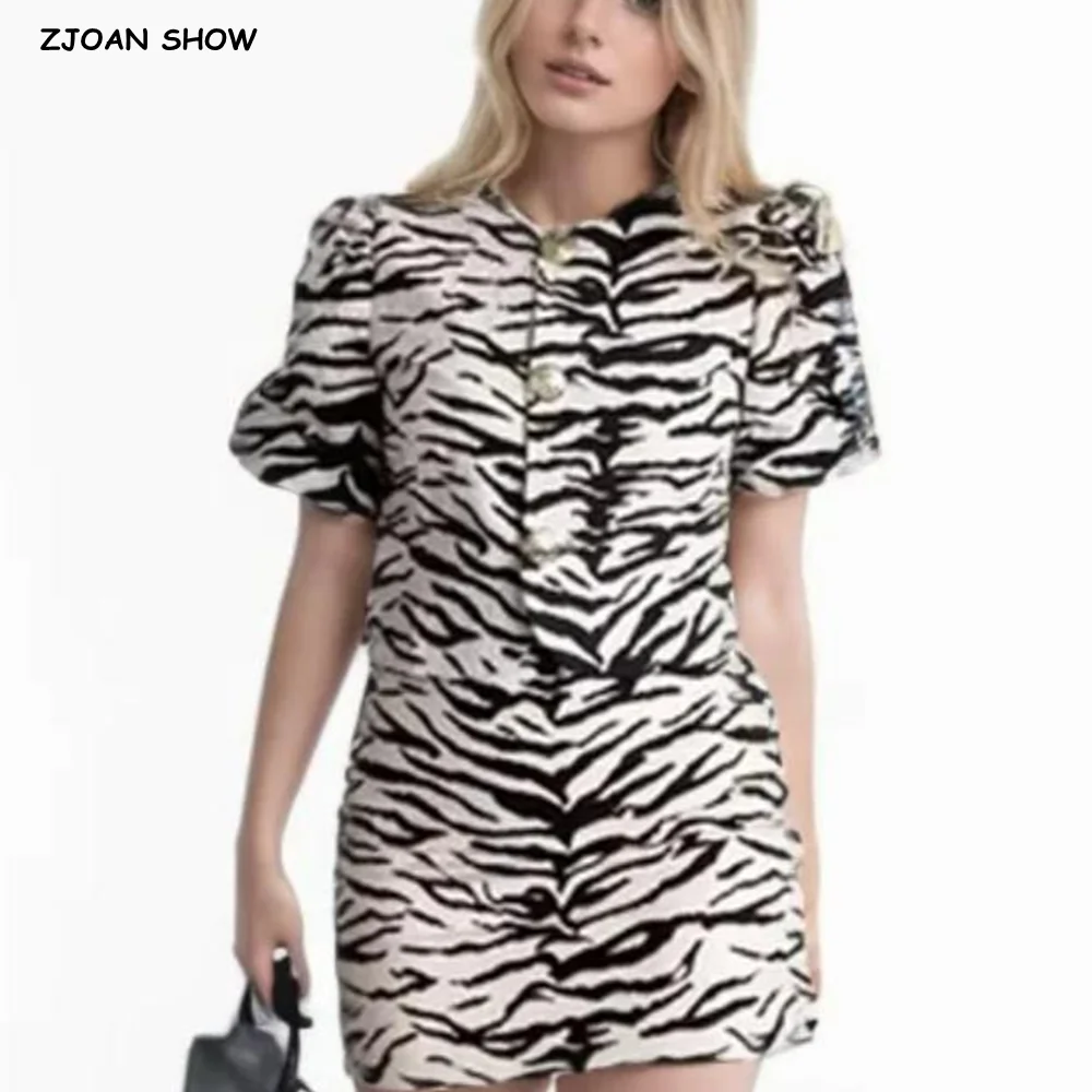 2 шт. 1 комплект 2025 сексуальный укороченный топ на бретелях с короткими пышными рукавами в полоску с изображением зебры + женские мини-юбки трапециевидной формы с молнией сзади на талии
2 шт. 1 комплект 2025 сексуальный укороченный топ на бретелях с короткими пышными рукавами в полоску с изображением зебры + женские мини-юбки трапециевидной формы с молнией сзади на талии