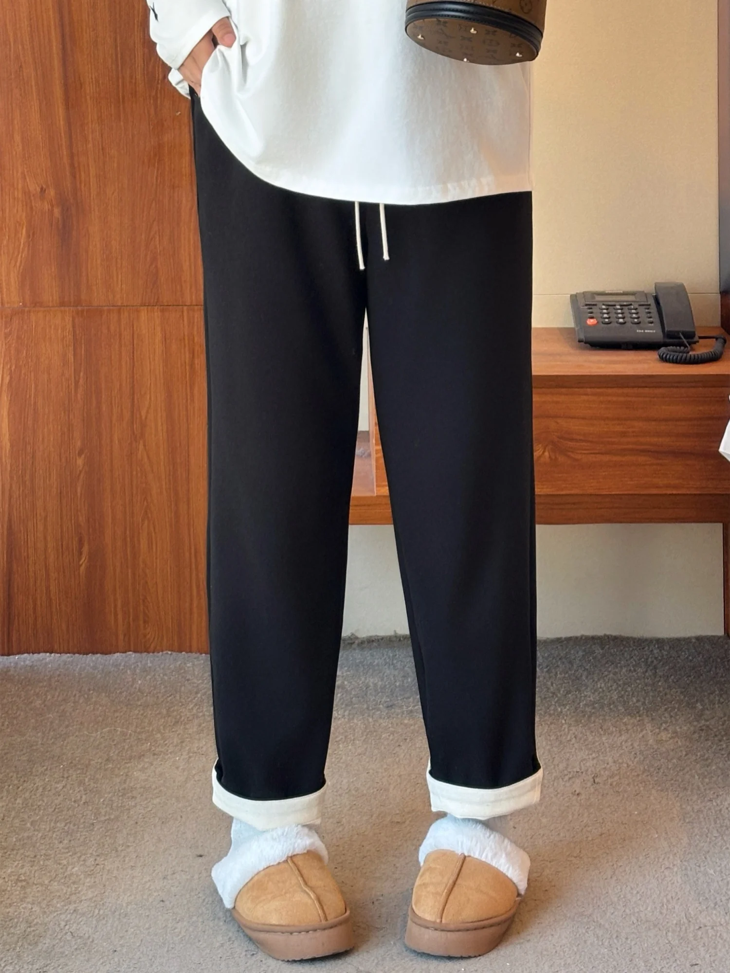 High Waist Fleece Lined Straight Leg Casual Pants plus Size Winter Warm Versatile Women's Fashion Casual Trousers
High Waist Fleece Lined Straight Leg Casual Pants plus Size Winter Warm Versatile Women's Fashion Casual Trousers