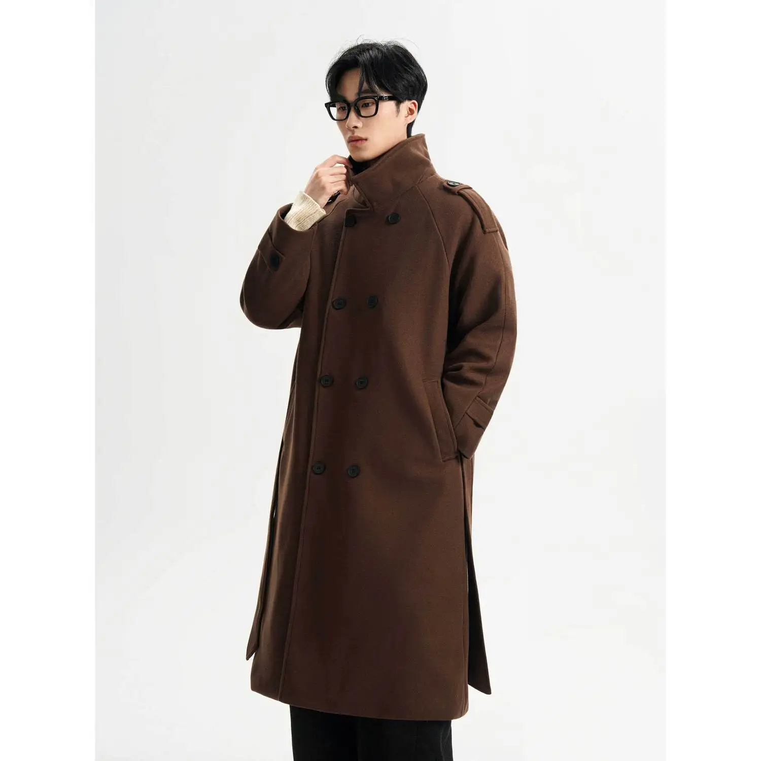 Мужская толстовка из шерстяной смеси с капюшоном, удлиненными рукавами, свободного кроя, объемная, просторная, в стиле оверсайз, струящаяся, пышная, расклешенная.
Мужская толстовка из шерстяной смеси с капюшоном, удлиненными рукавами, свободного кроя, объемная, просторная, в стиле оверсайз, струящаяся, пышная, расклешенная.