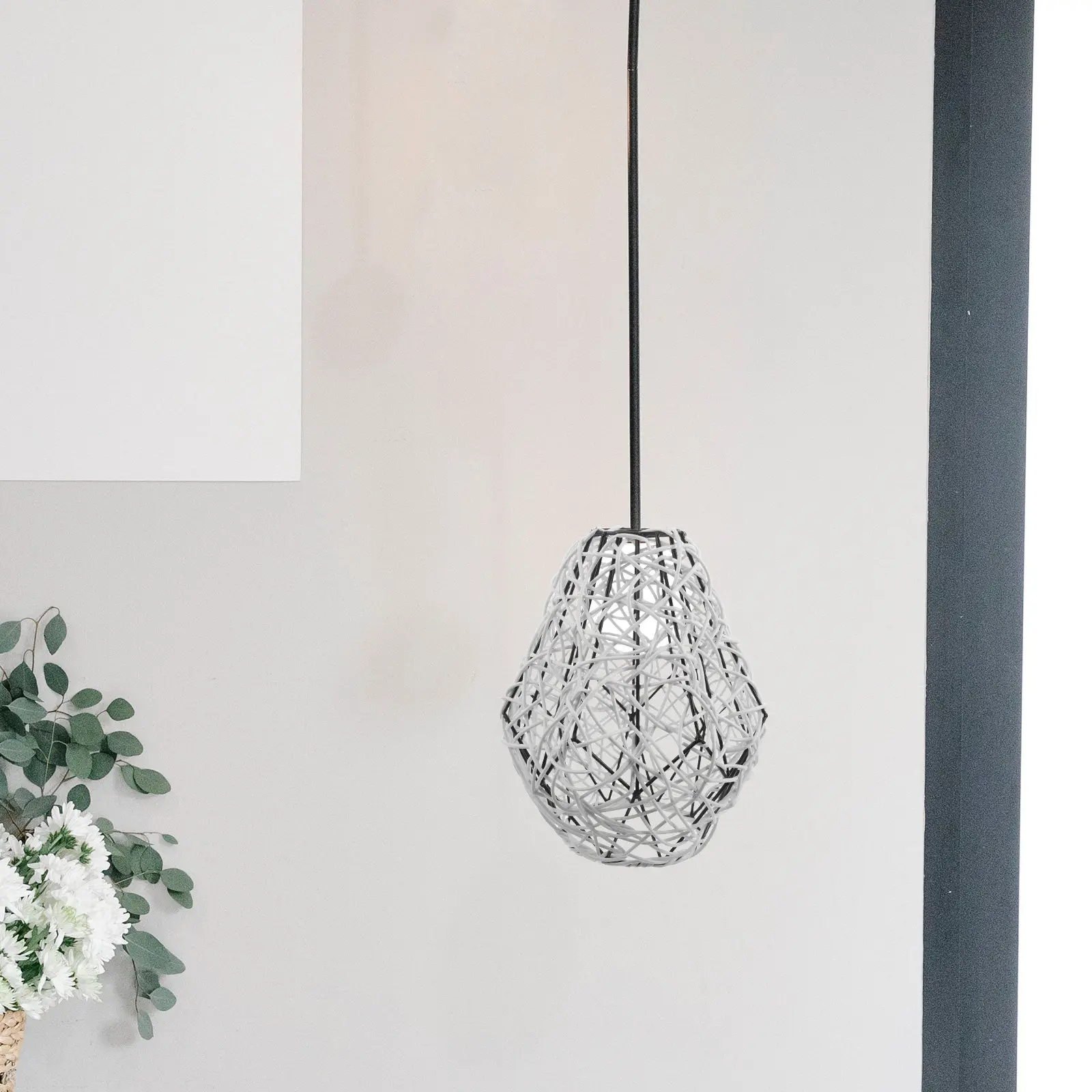 European Style Minimalist Rattan Pendant Lamp Shade Creative Woven Design Dining Room Living Room Coffee Shop Light Shade
European Style Minimalist Rattan Pendant Lamp Shade Creative Woven Design Dining Room Living Room Coffee Shop Light Shade