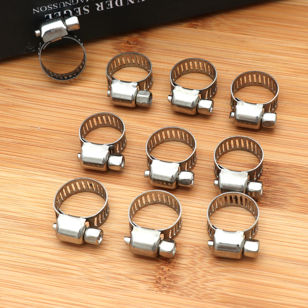 10pcs Stainless Steel Hose Clamp Set Universal Plumbing Automotive Mechanical Leak Proof Tight Space Installation Tool for Home
10pcs Stainless Steel Hose Clamp Set Universal Plumbing Automotive Mechanical Leak Proof Tight Space Installation Tool for Home