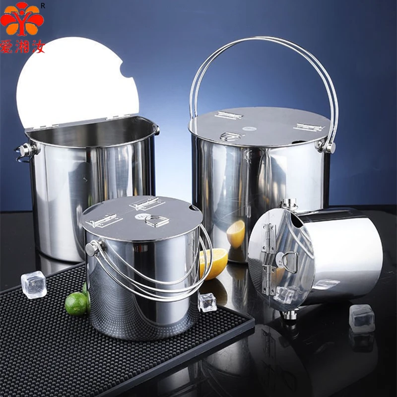Aixiangru-Sweet Water Bucket,Thickened Stainless Steel Clamshell with Lid,Portable Ice Bucket, Bubble Tea Sugar Storage,3L,20cm
Aixiangru-Sweet Water Bucket,Thickened Stainless Steel Clamshell with Lid,Portable Ice Bucket, Bubble Tea Sugar Storage,3L,20cm