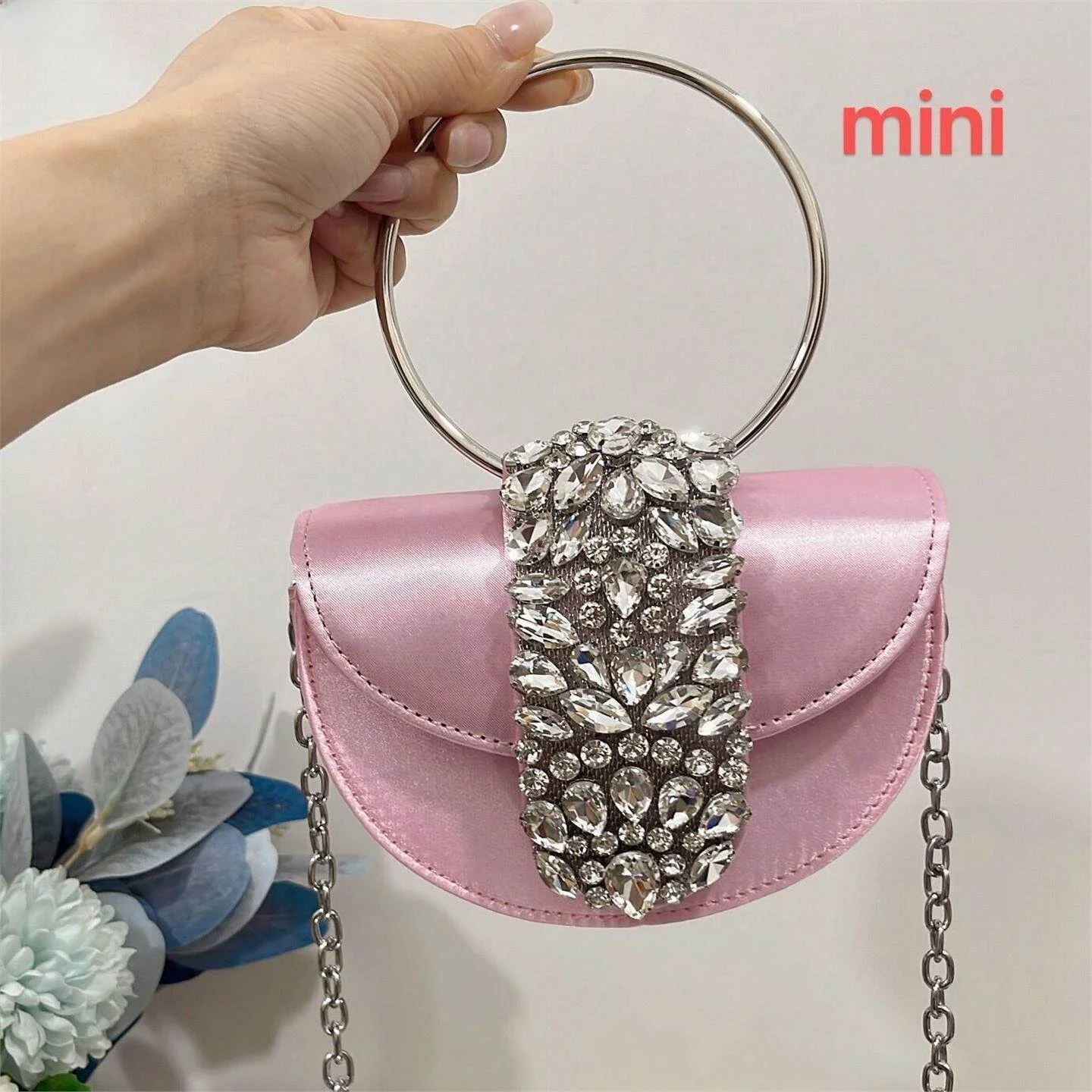 New LinJ26 Sparkling Diamond Embedded Women's Handbag Satin Surface Single Shoulder Crossbody Bag Fashionable Leisure Tote
New LinJ26 Sparkling Diamond Embedded Women's Handbag Satin Surface Single Shoulder Crossbody Bag Fashionable Leisure Tote