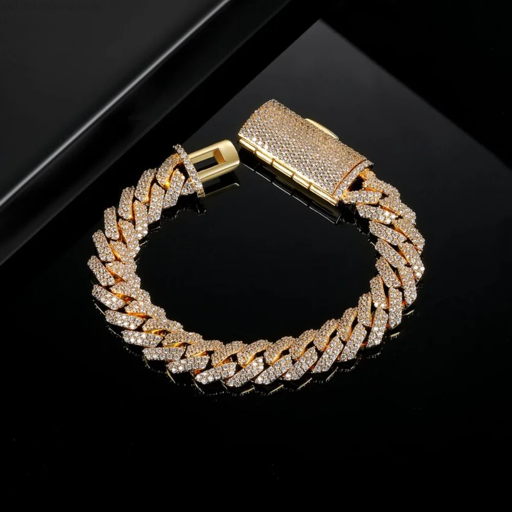 Custom HIgh Quality 2 Rows 13mm Moissanite Cuban Bracelet Men S925 D VVS Moissanite Cuban Link Bracelet
Custom HIgh Quality 2 Rows 13mm Moissanite Cuban Bracelet Men S925 D VVS Moissanite Cuban Link Bracelet
