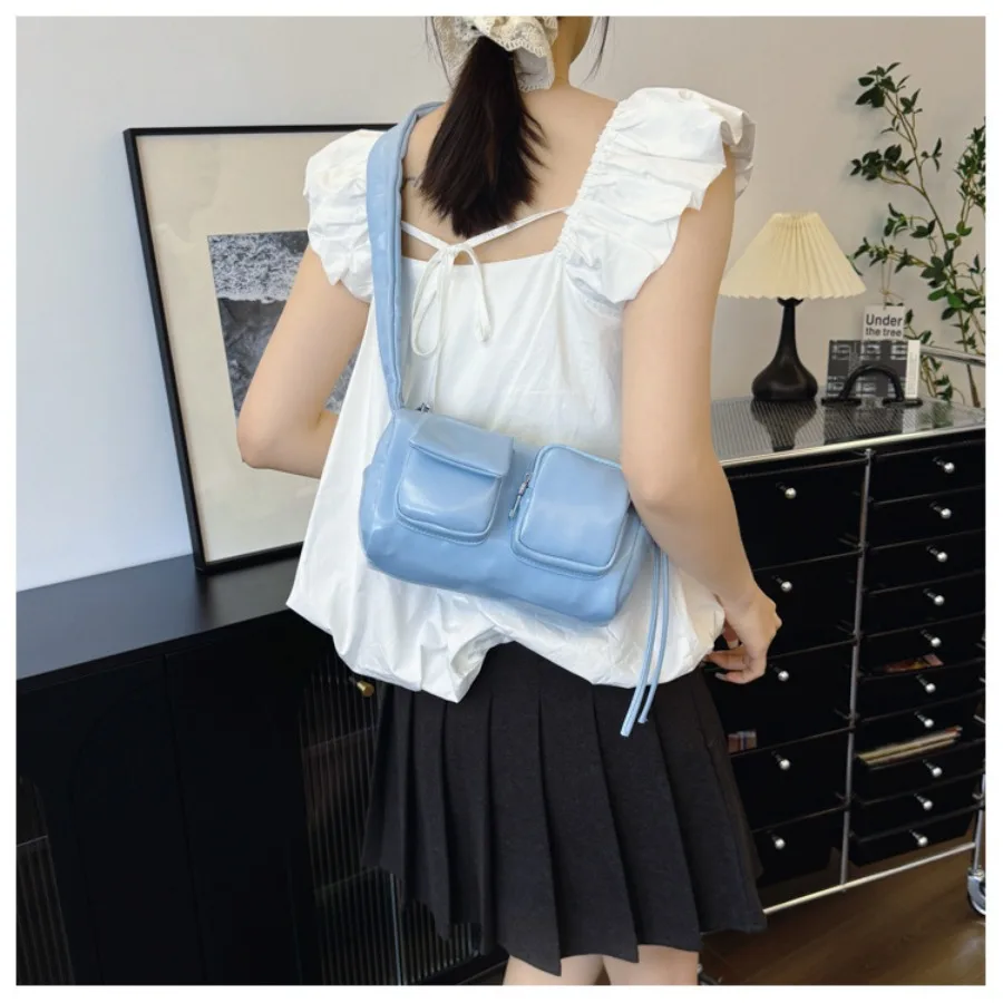 Южная Корея, модная простая нишевая сумка для подмышек, плиссированная сотни байкерской сумки, текстурированная женская сумка на плечо в иностранном стиле
Южная Корея, модная простая нишевая сумка для подмышек, плиссированная сотни байкерской сумки, текстурированная женская сумка на плечо в иностранном стиле