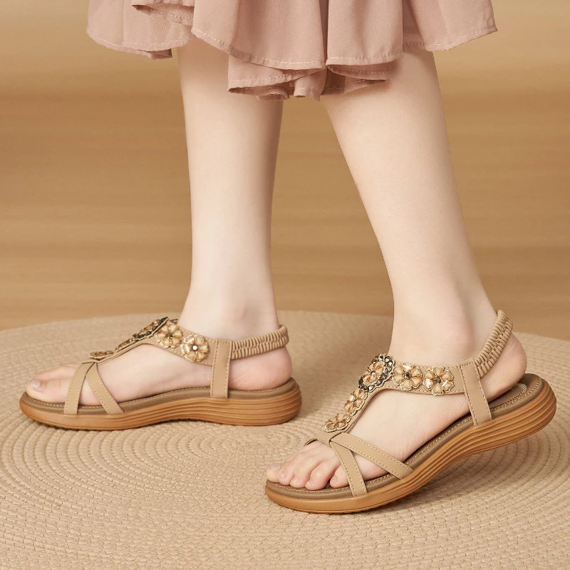 2026 New Women Black Beaded Flat Sandals Elastic Strap Comfortable Wedge Sole Rhinestone Decor Dressy Summer Shoes For Beach
2026 New Women Black Beaded Flat Sandals Elastic Strap Comfortable Wedge Sole Rhinestone Decor Dressy Summer Shoes For Beach