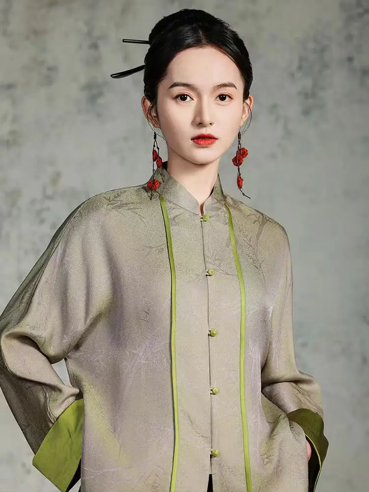 Chinese style silk embroidery high-end coat new hanfu style comfortable soft luxury jacket women's clothes
Chinese style silk embroidery high-end coat new hanfu style comfortable soft luxury jacket women's clothes