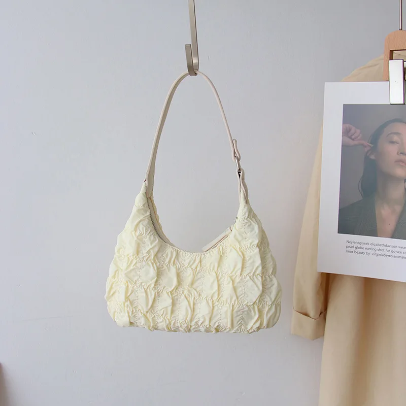 Fashionable Textured Cloud Underarm Shoulder Purse Lightweight Nylon Puffy Soft Shoulder Handbag For Work Casual
Fashionable Textured Cloud Underarm Shoulder Purse Lightweight Nylon Puffy Soft Shoulder Handbag For Work Casual