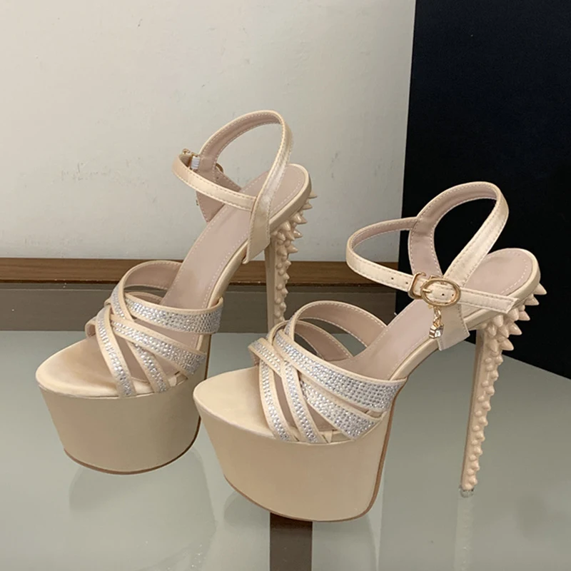 Liyke Runway Style Sexy Rivet High Heels Sandals Ladies Crystal Silk Platform Shoes Fashion Party Wedding Prom Women Stiletto
Liyke Runway Style Sexy Rivet High Heels Sandals Ladies Crystal Silk Platform Shoes Fashion Party Wedding Prom Women Stiletto