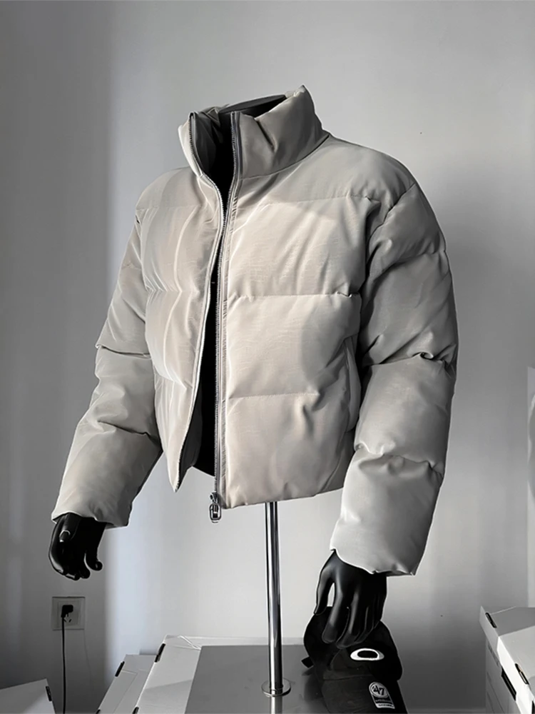 Retro American Short down Cotton Jacket Men's Winter Trend High-End Feeling Stand Collar Cotton Clothes Three-Proof Bread Coat
Retro American Short down Cotton Jacket Men's Winter Trend High-End Feeling Stand Collar Cotton Clothes Three-Proof Bread Coat