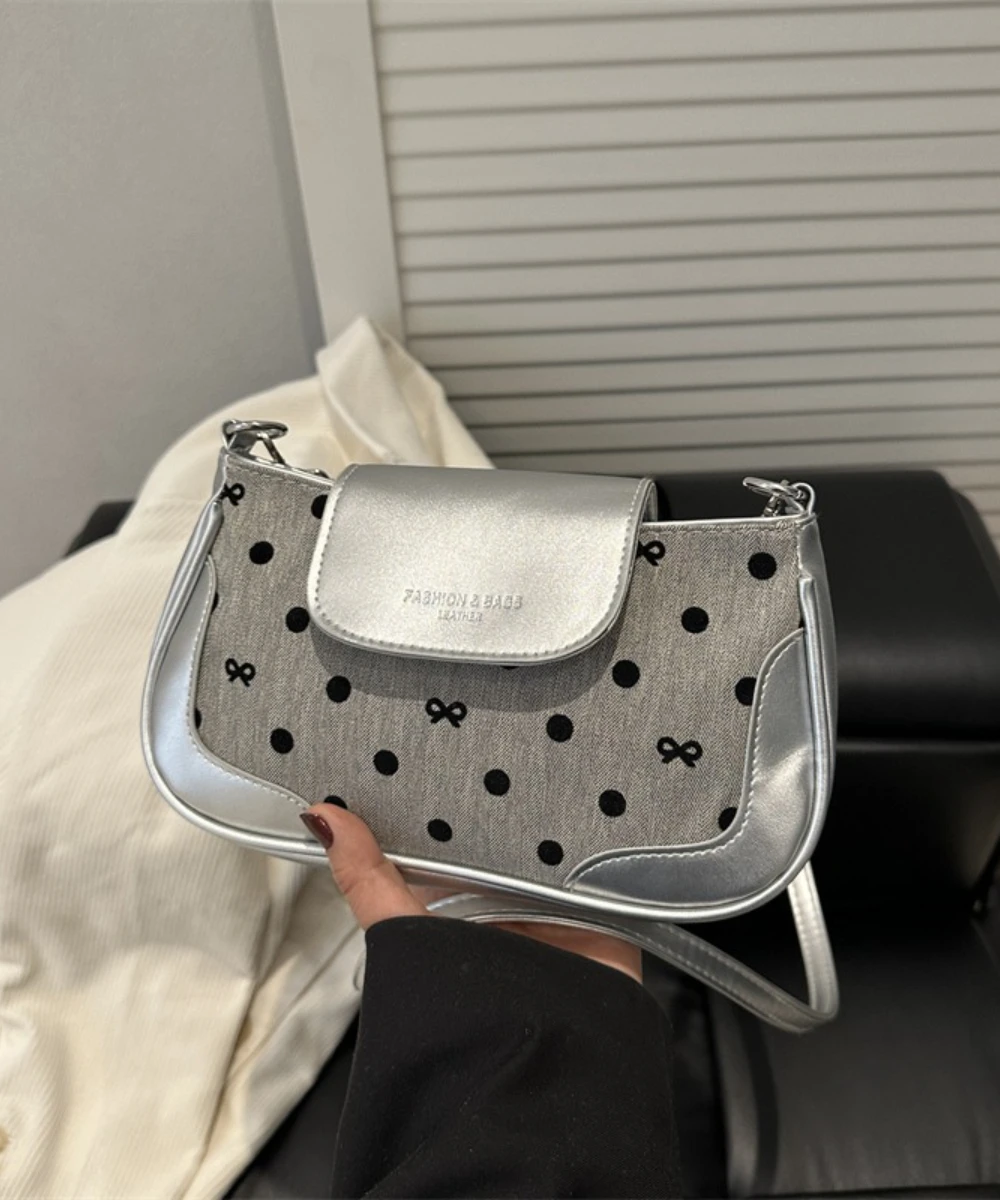 Новинка 2025 года, сумка через плечо в горошек для женщин, модная сумка на плечо под мышками, маленькая модная сумка высокого качества
Новинка 2025 года, сумка через плечо в горошек для женщин, модная сумка на плечо под мышками, маленькая модная сумка высокого качества