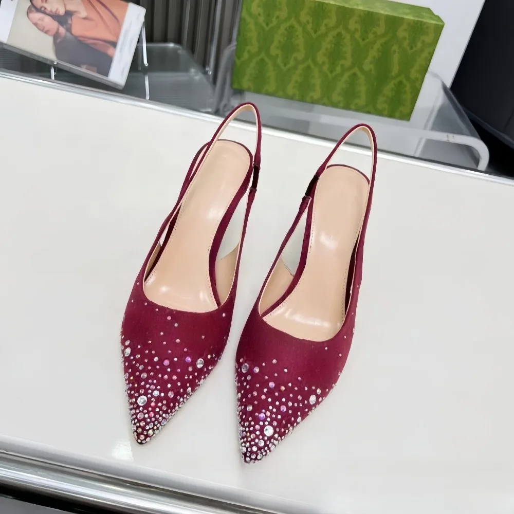 2026 Spring Summer New Women's Crystal-Embellished Horsebit Heeled Sandals Pointed Toe Slingback Design All-Matching Old Money Aesthetic Quiet Luxury Horsebit Hardware Crystal Sparkle Non-Slip Sole for Women Girls Office Party Wedding Guest Outfit
2026 Spring Summer New Women's Crystal-Embellished Horsebit Heeled Sandals Pointed Toe Slingback Design All-Matching Old Money Aesthetic Quiet Luxury Horsebit Hardware Crystal Sparkle Non-Slip Sole for Women Girls Office Party Wedding Guest Outfit
