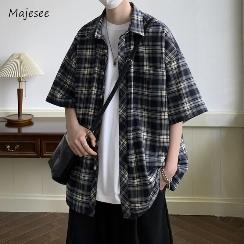 Shirts Men Plaid Japanese Style Half Sleeve Pockets Casual Turn-down Collar Cozy Breathbale Single Breasted Holiday Charming New
Shirts Men Plaid Japanese Style Half Sleeve Pockets Casual Turn-down Collar Cozy Breathbale Single Breasted Holiday Charming New