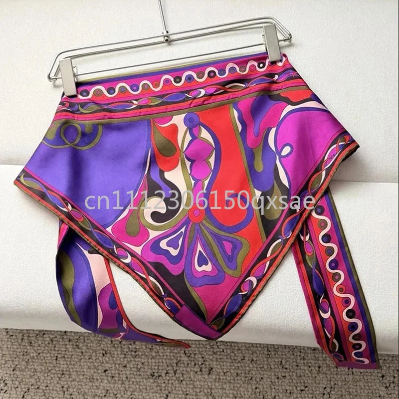 Classic Design Women's Purple Headscarf with Designer Signature Letter Logo Luxury Brand Women's Cloth Accessories Bandana Scarf
Classic Design Women's Purple Headscarf with Designer Signature Letter Logo Luxury Brand Women's Cloth Accessories Bandana Scarf