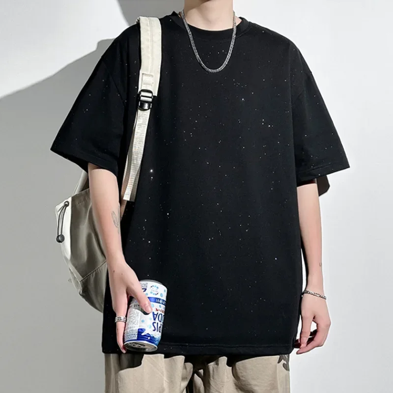 GELITAYIN Men Korean Fashion Short Sleeve Diamond Inlay Casual Drop-shoulder Sleeve Tee Ice Silk Elastic Breathable Oversized T
GELITAYIN Men Korean Fashion Short Sleeve Diamond Inlay Casual Drop-shoulder Sleeve Tee Ice Silk Elastic Breathable Oversized T