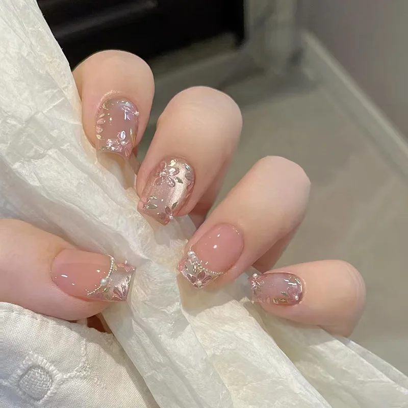 24 Pcs Medium Short French Fake Nails Fashion Aesthetic false Nails for Girls Ready-made Artificial Press on Nails Set To Stick
24 Pcs Medium Short French Fake Nails Fashion Aesthetic false Nails for Girls Ready-made Artificial Press on Nails Set To Stick