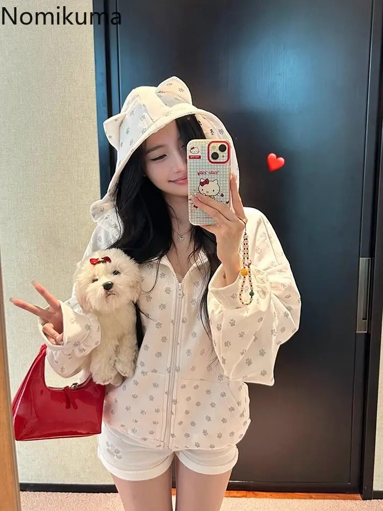 2 Piece Sets Women's Clothing Ear Hooded Zipper Print Sweatshirts Coat Casual Shorts Outfits Roupas Femme Fashion Korean Suit
2 Piece Sets Women's Clothing Ear Hooded Zipper Print Sweatshirts Coat Casual Shorts Outfits Roupas Femme Fashion Korean Suit