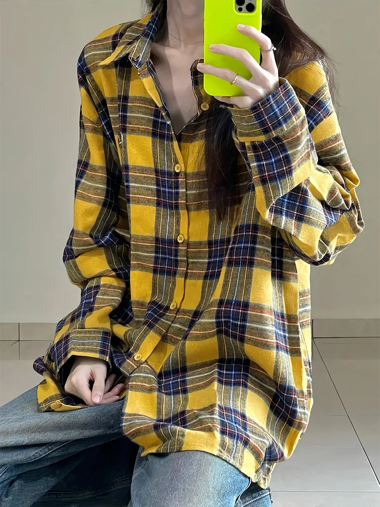 Мужская удлиненная рубашка в американском ретро-стиле, желтая клетка, свободный крой, комфортная, осенняя, высококачественная верхняя одежда из смесового полиэстера и хлопка
Мужская удлиненная рубашка в американском ретро-стиле, желтая клетка, свободный крой, комфортная, осенняя, высококачественная верхняя одежда из смесового полиэстера и хлопка
