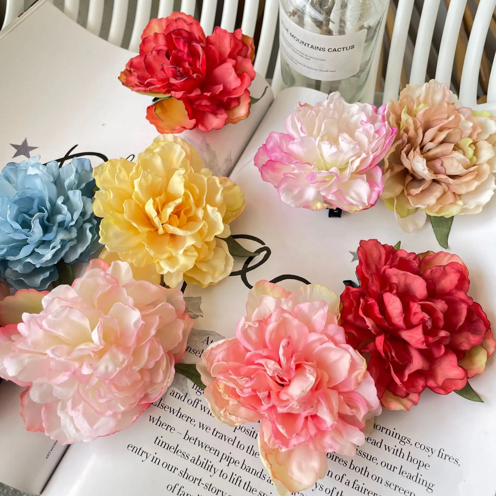 New Colorful Flower Hair Clip for Women Side Duckbill Clip for Posterior Occipital Area Fashionable and Elegant Hair Accessory
New Colorful Flower Hair Clip for Women Side Duckbill Clip for Posterior Occipital Area Fashionable and Elegant Hair Accessory
