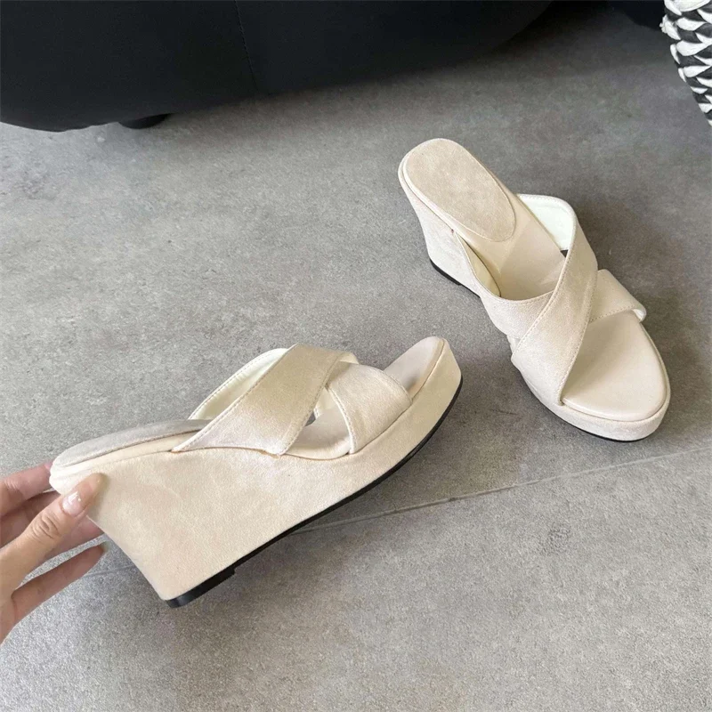 Women's Faux Suede Crisscross Strap Open Toe Platform Wedge Heel Slide Mule Sandals, Summer Casual Daily Footwear, Drop Shipping
Women's Faux Suede Crisscross Strap Open Toe Platform Wedge Heel Slide Mule Sandals, Summer Casual Daily Footwear, Drop Shipping