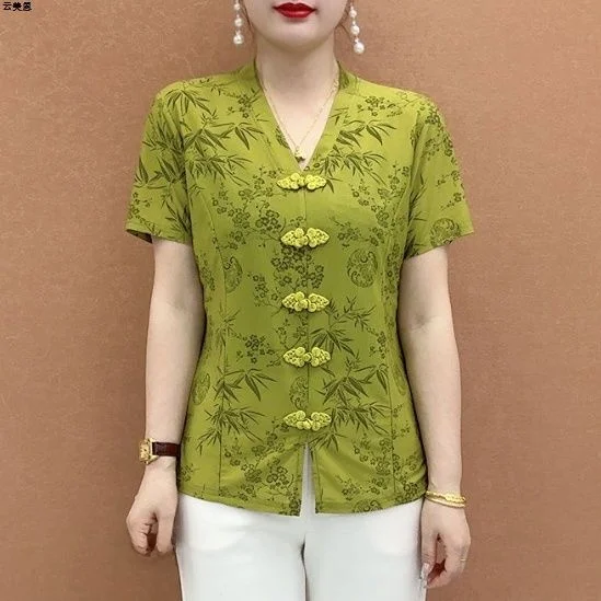 Summer New Ice Silk Short Sleeve T-Shirt Mom Anti-Aging Embroidery National Style Button Vintage Slimming Fashionable Top
Summer New Ice Silk Short Sleeve T-Shirt Mom Anti-Aging Embroidery National Style Button Vintage Slimming Fashionable Top