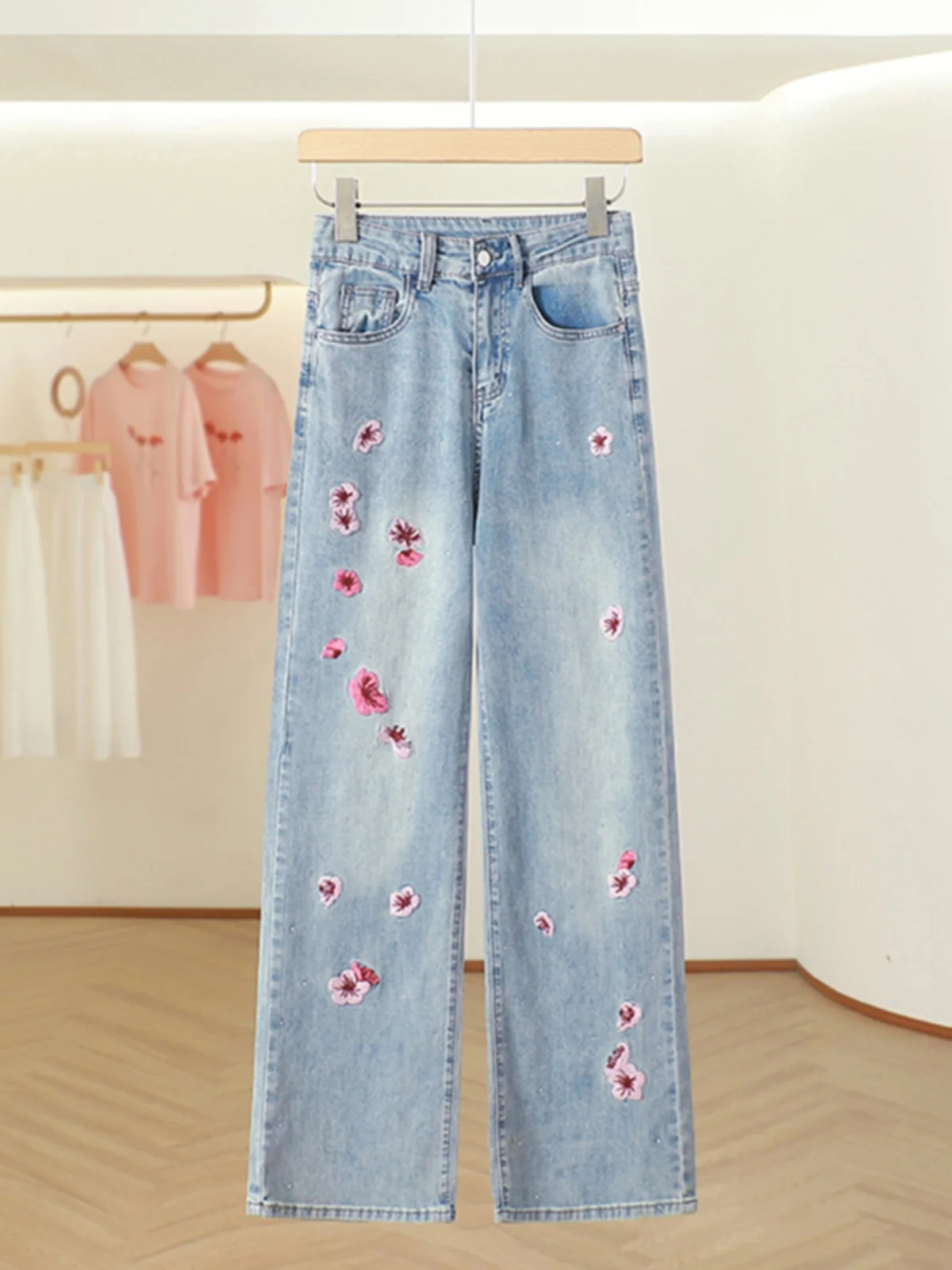 High Waist Wide Leg Pants Floral Embroidery Spring Autumn Style Thin Drapey Loose Jeans Women's Straight Cut Denim Trousers
High Waist Wide Leg Pants Floral Embroidery Spring Autumn Style Thin Drapey Loose Jeans Women's Straight Cut Denim Trousers