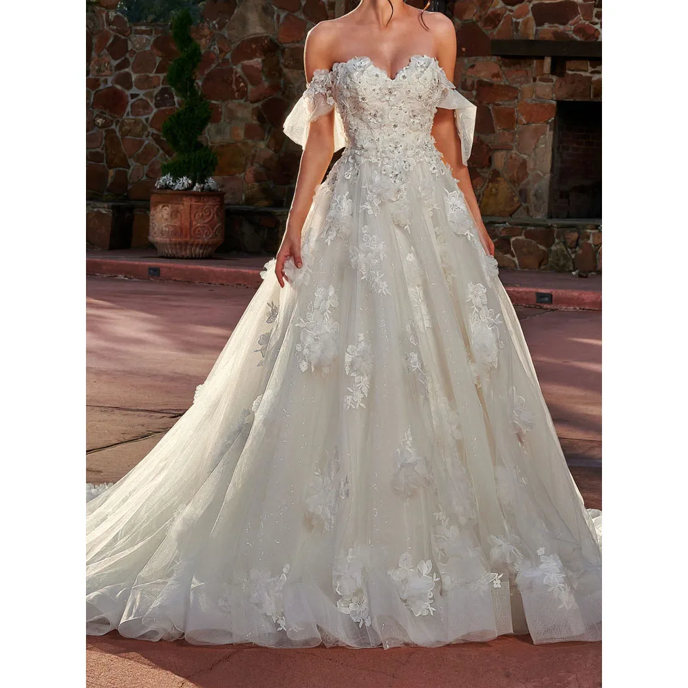 Gorgeous Wedding Dress Court Train Strapless Zipper Back Tulle with 3D Flowers Applique with Beads Bridal Gowns Detachable Off t
Gorgeous Wedding Dress Court Train Strapless Zipper Back Tulle with 3D Flowers Applique with Beads Bridal Gowns Detachable Off t