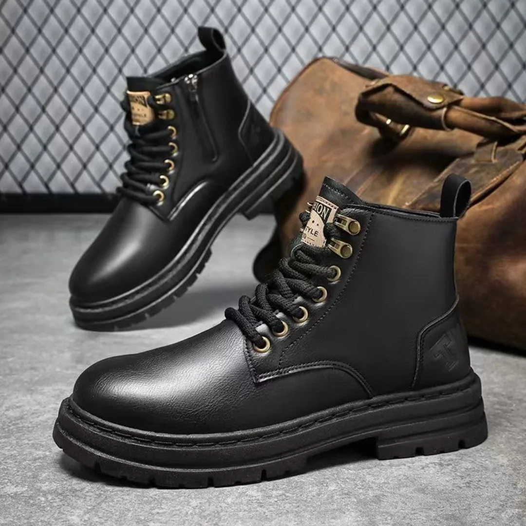 New men's high top waterproof casual shoes, anti slip and wear-resistant workwear boots, fashionable outdoor work boots
New men's high top waterproof casual shoes, anti slip and wear-resistant workwear boots, fashionable outdoor work boots