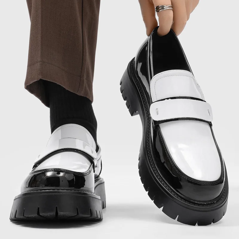 men's fashion stage nightclub patent leather shoes slip-on driving shoe black white platform sneakers designer cool footwear man
men's fashion stage nightclub patent leather shoes slip-on driving shoe black white platform sneakers designer cool footwear man
