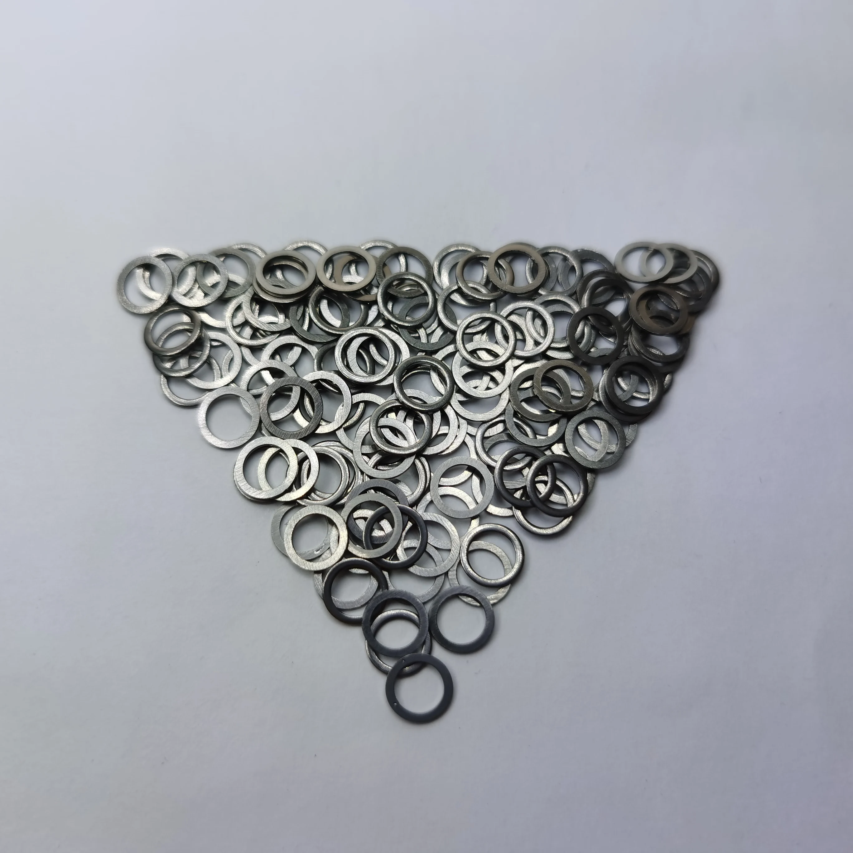 100 шт. плоских тонких шайб M7, 0,3 мм, 0,5 мм, из нержавеющей стали 304, ультратонкие плоские шайбы-прокладки для регулировки зазоров
100 шт. плоских тонких шайб M7, 0,3 мм, 0,5 мм, из нержавеющей стали 304, ультратонкие плоские шайбы-прокладки для регулировки зазоров